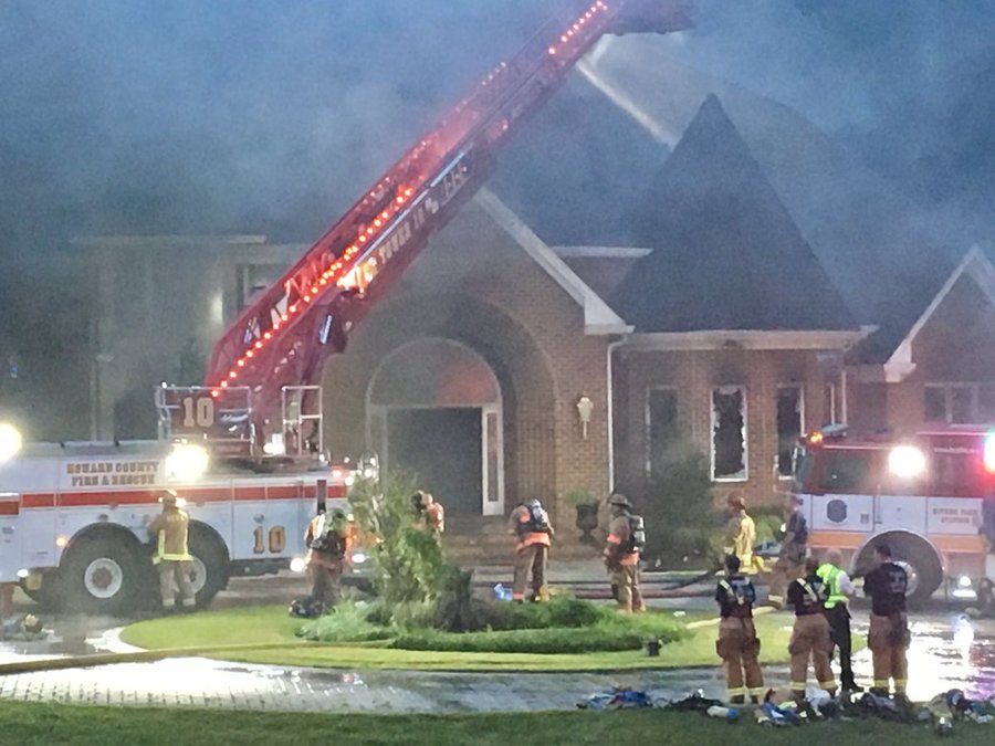 Firefighter dies battling massive house fire in Clarksville WMAR2NEWS
